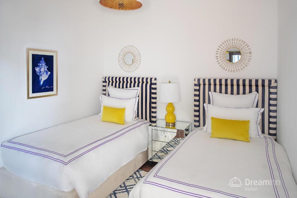 Dream Inn Dubai Apartments - Kamoon ภายนอก รูปภาพ